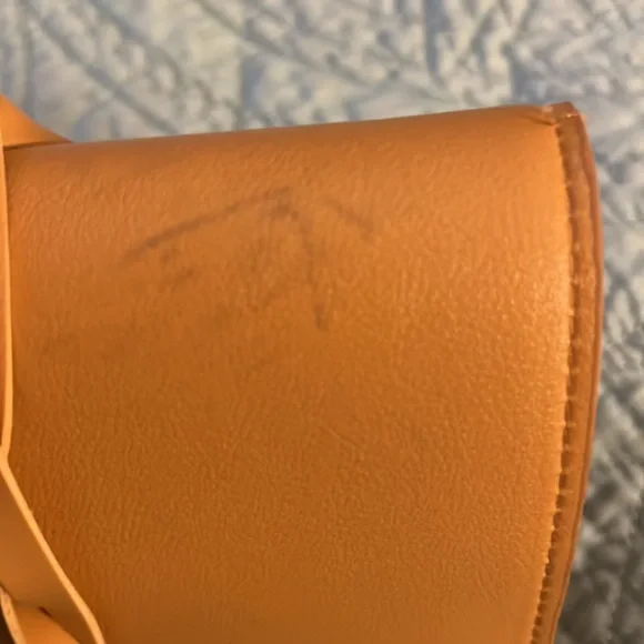 Glass Ladder and Co Tech Roll Organizer - Picture 8 of 8